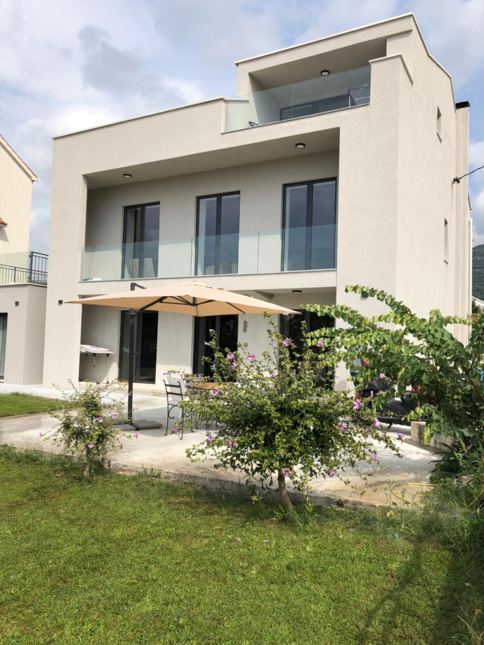 Apartment Tomas Kaštela Exterior foto